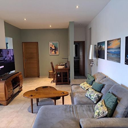 Villa Tropicale - Meuble De Tourisme 4 Etoiles Сен-Жиль-ле-Бэн Экстерьер фото