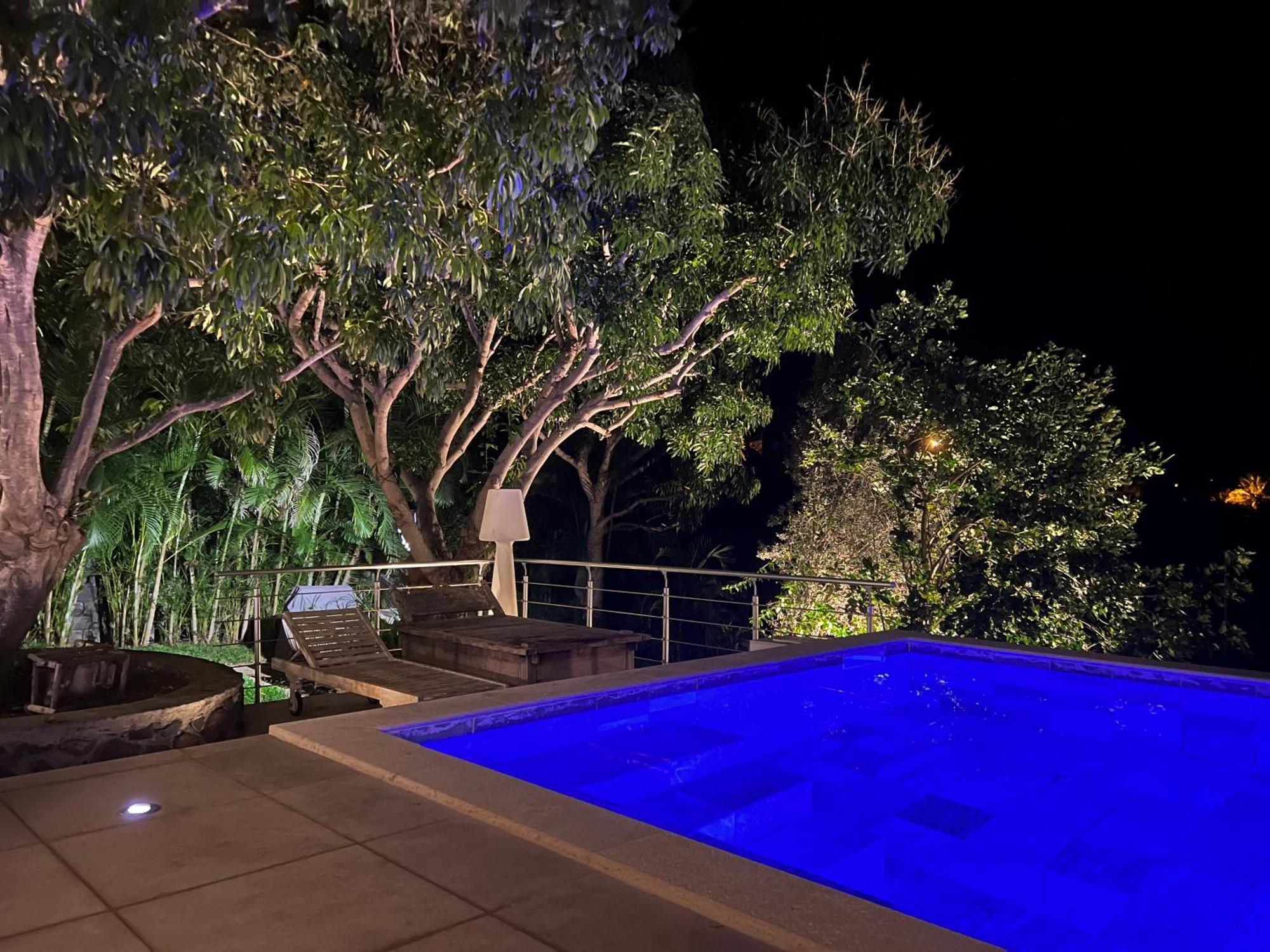Villa Tropicale - Meuble De Tourisme 4 Etoiles Сен-Жиль-ле-Бэн Экстерьер фото