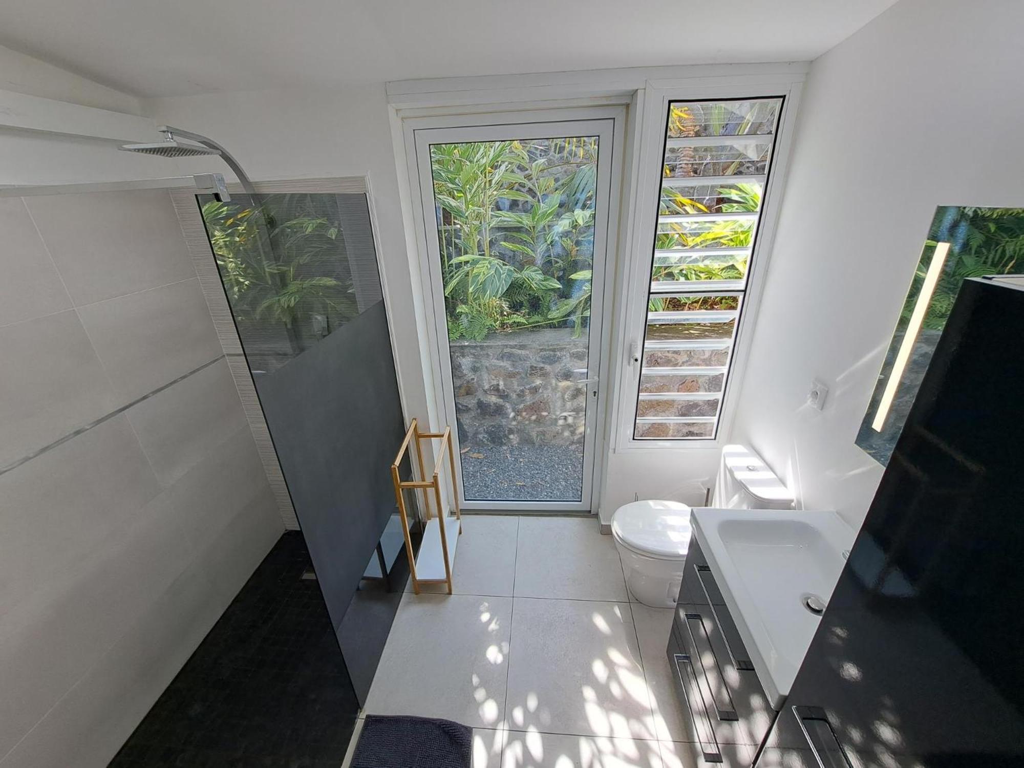 Villa Tropicale - Meuble De Tourisme 4 Etoiles Сен-Жиль-ле-Бэн Экстерьер фото