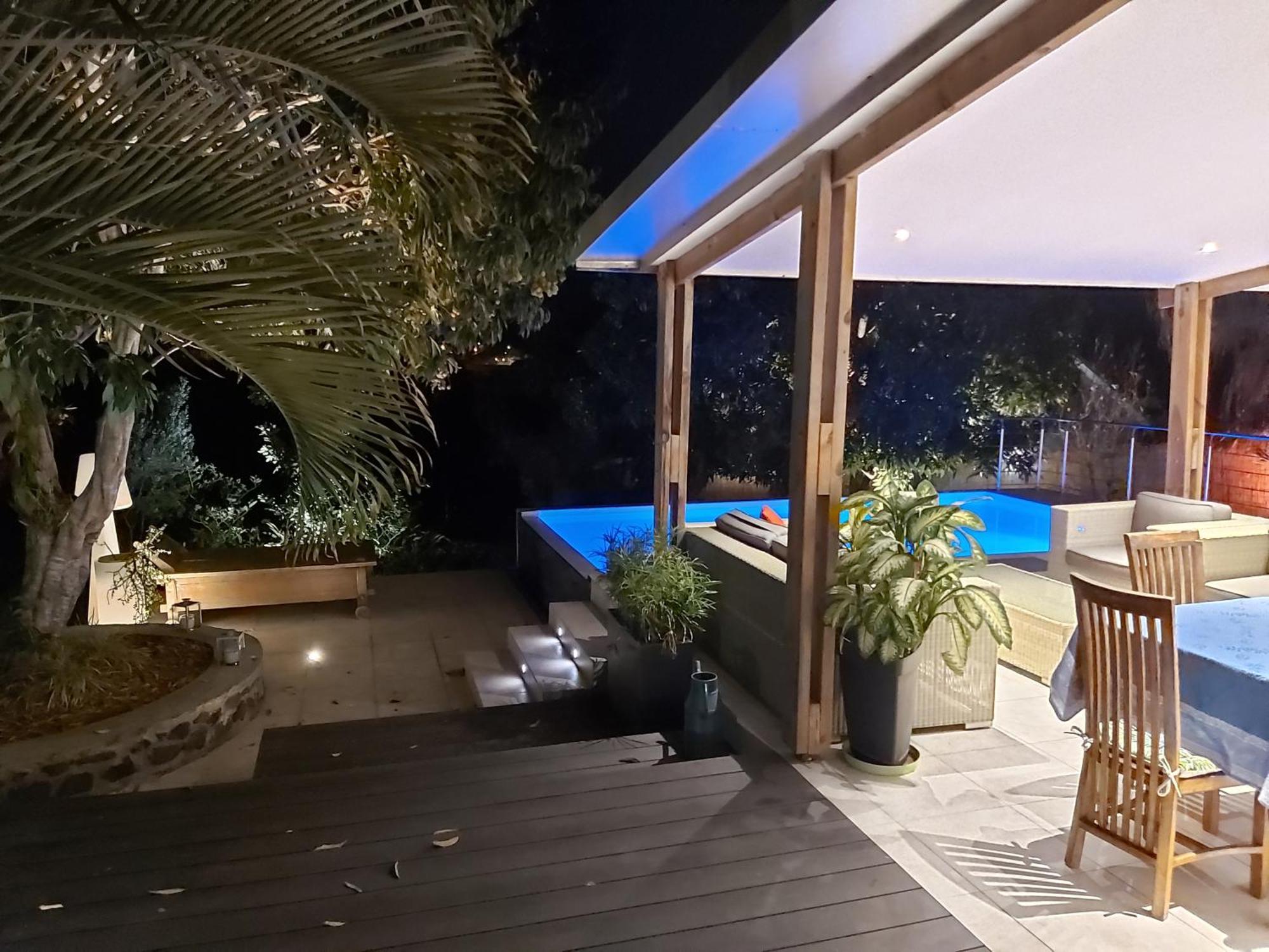 Villa Tropicale - Meuble De Tourisme 4 Etoiles Сен-Жиль-ле-Бэн Экстерьер фото